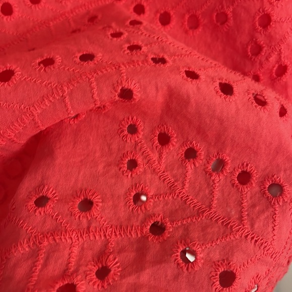Coral Eyelet Tank - Picture 2 of 8